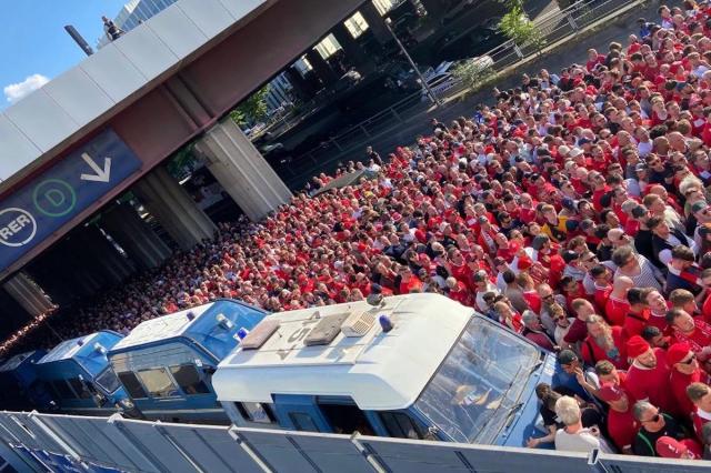 PG模拟器在线-欧足联声明：拥堵由假票球迷引发 同情受此影响者